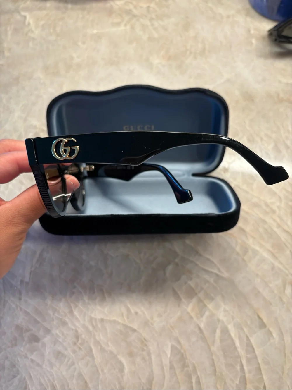 Gucci bold black